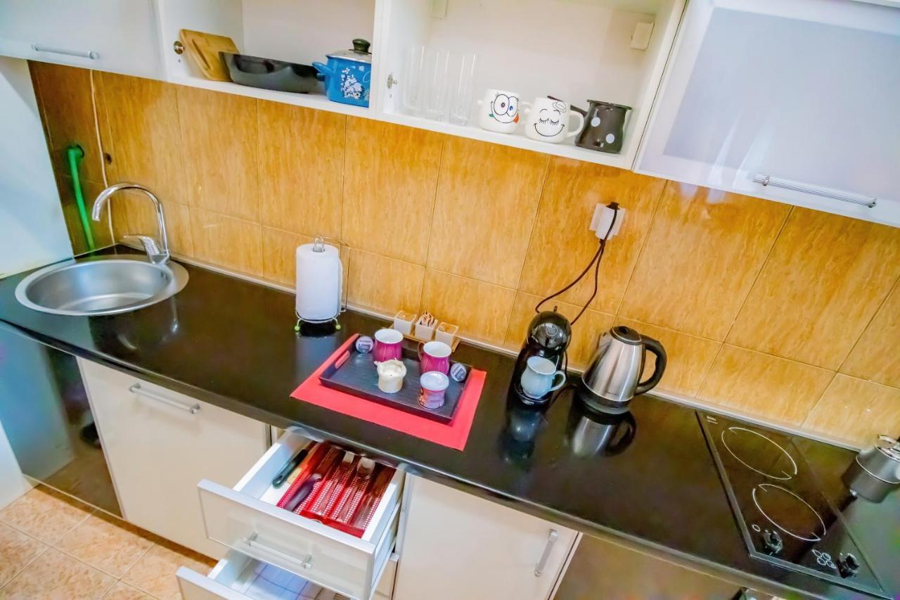 Simo Apartments Airport Podgorica Eksteriør bilde